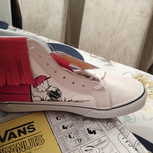 Peanuts high tops - Picture 3 of 5